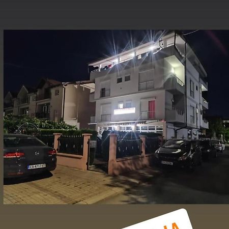 Vila Bolonja Struga Luaran gambar