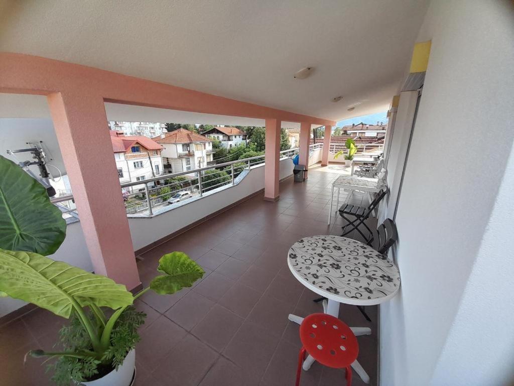 Vila Bolonja Struga Luaran gambar
