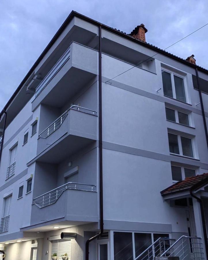 Vila Bolonja Struga Luaran gambar