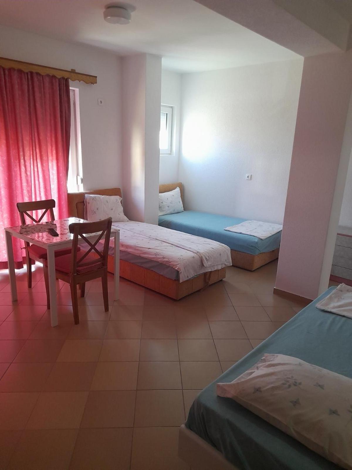 Vila Bolonja Struga Luaran gambar
